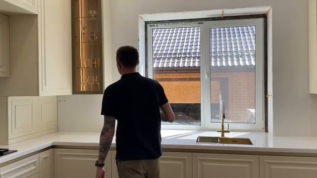 Проект кухни в эмали в частный дом в Михайловке. Качественные материалы и большой ассортимент