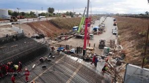 Строительство автомагистрали Центральная / установили светофор / город Самара / Russia