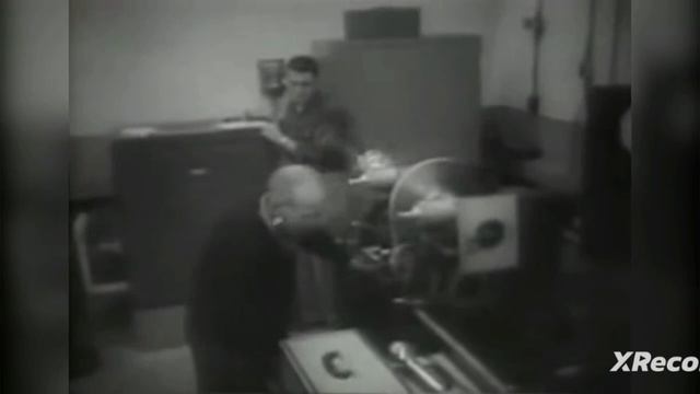 Космическая гонка на пальцах / Мудреныч / СССР против США смотреть онлайн