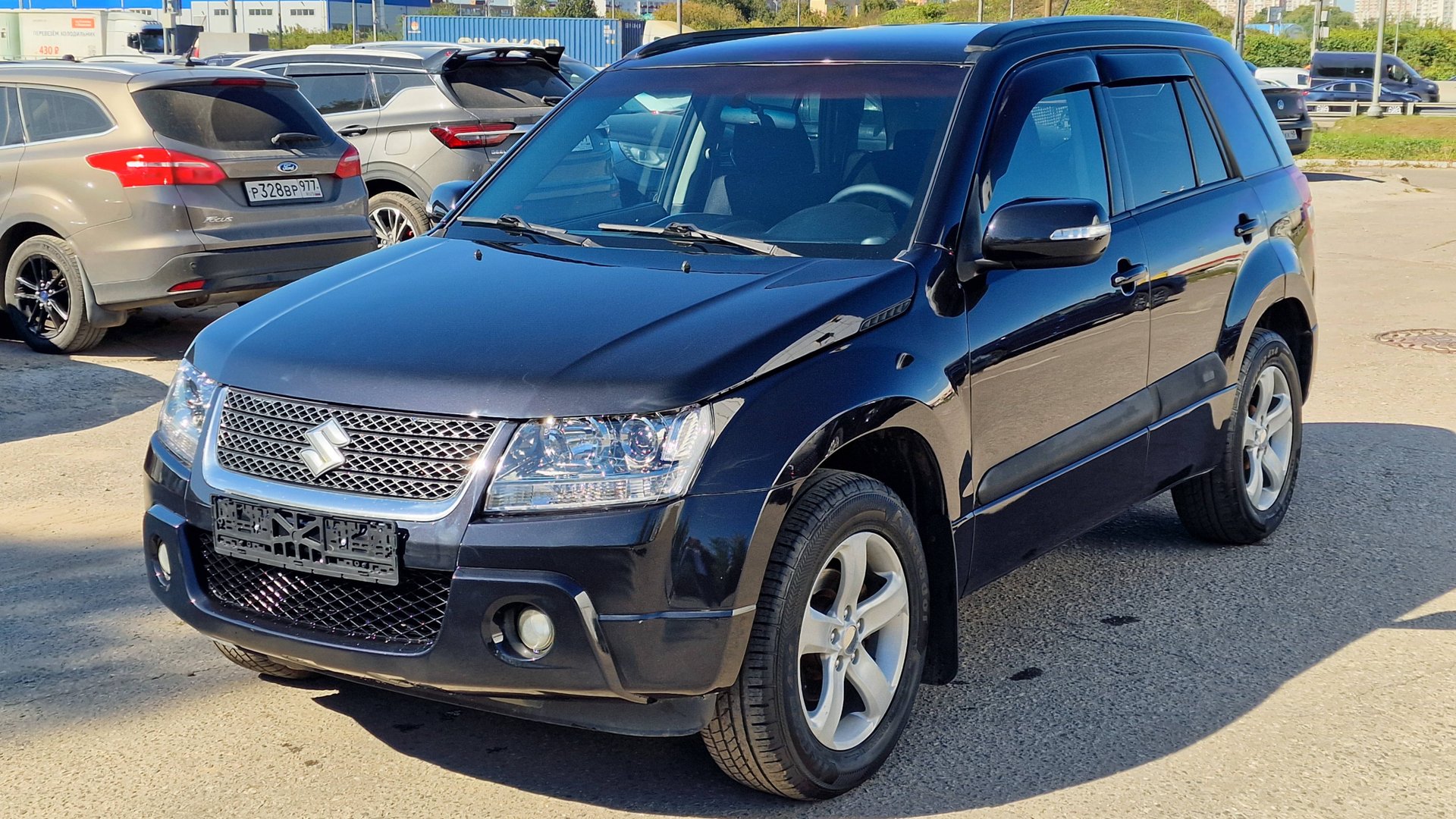 Suzuki Grand Vitara (2010) смотреть онлайн