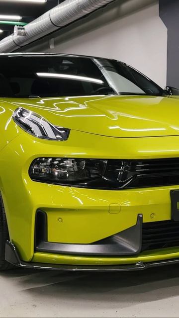 Золото на колёсах — именно так хочется назвать новый Lynk&Co 03+ 🔥