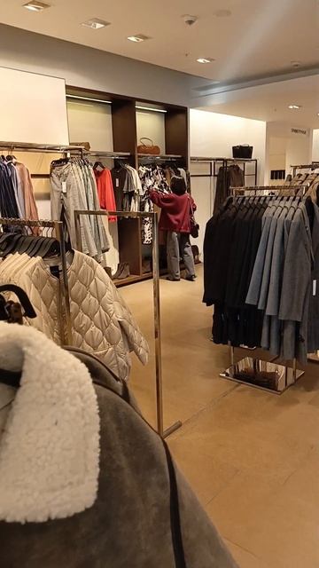 Зинаида и Зульфия, шопимся