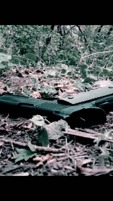 #сталкер #бег #погоня #мачете #пистолет #апокалипсис #нож #лес #воин #бегун #солдат #воин #тайна