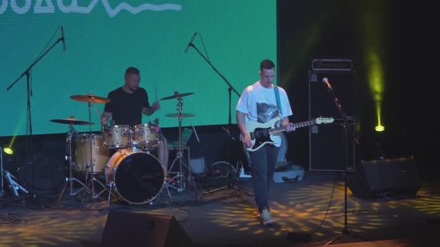 CHOISY - Посмотри на меня (livevideo)