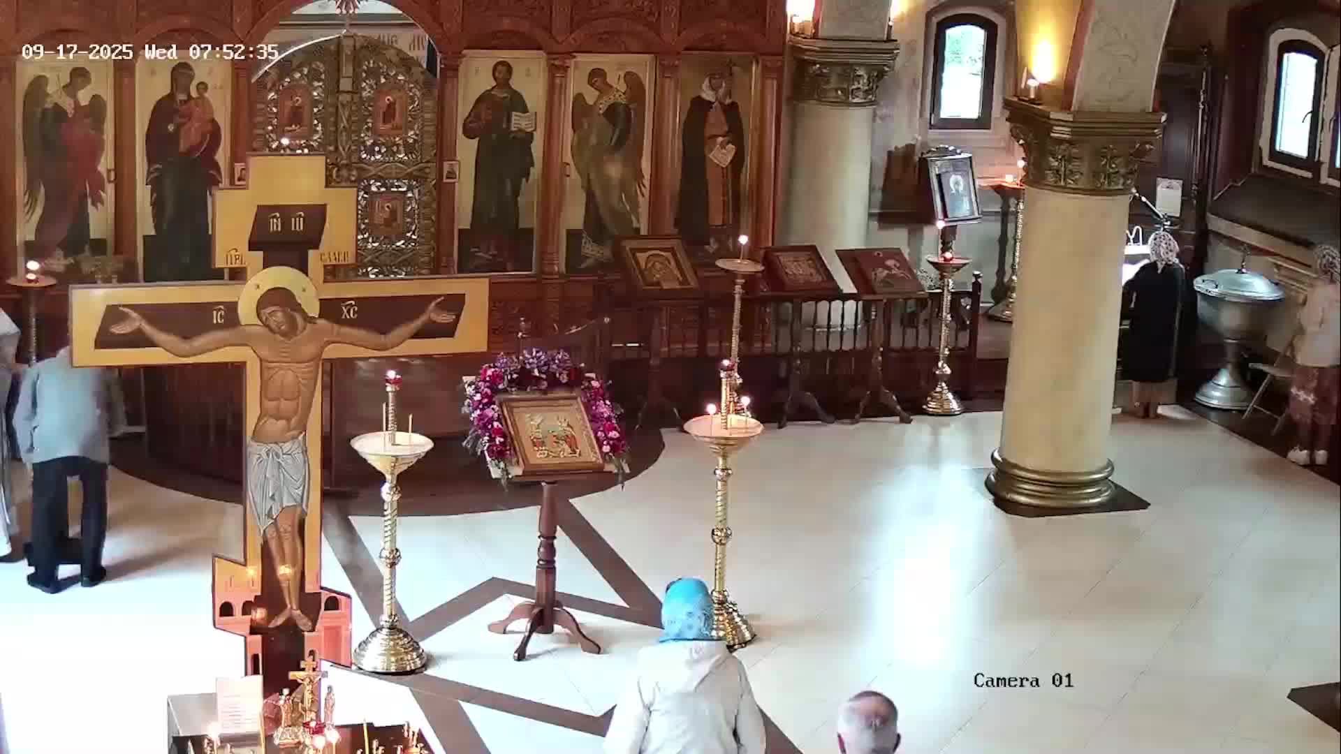 Божественная литургия. 17.09.2025 в 8-00. смотреть онлайн