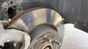 Замена передних тормозных колодок на Lexus RX350 RX200t RX300  4G  2015-2022