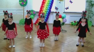 🐞 Детский танец «Божья коровка» // Малыши из детского сада
