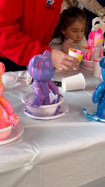 Выездной мастер-класс по росписи мишек Bearbrick от студии Задело в Санкт-Петербурге