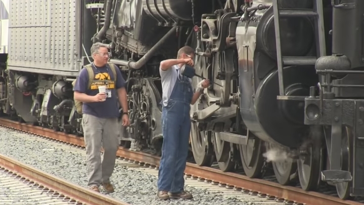 Паровоз смотреть онлайн