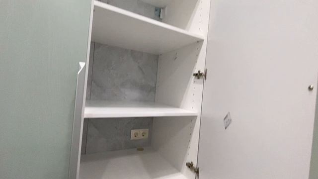 Готовый проект мебели в сан узел в Деме. Тумба под раковину, шкаф в нишу и инсталяция