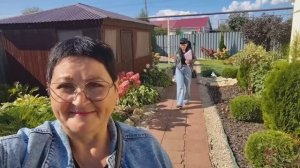 16.09.2025г./С УТРА ДЕЛА, ДЕЛИЩА, А НА УЖИН ПРИГОТОВИЛИ МЯСО, РУЛЬКУ В ДУХОВКЕ.
ОБЫЧНАЯ ЖИЗНЬ В СЕЛЕ