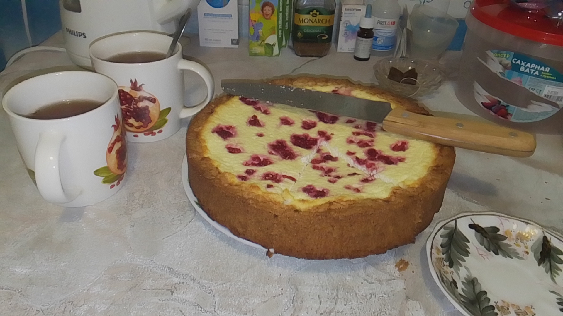 ПРОСТАЯ ЖИЗНЬ/ВКУСНО ГОТОВИМ..ПОСТЕЛИЛИ ЛИНОЛЕУМ 🙏 смотреть онлайн