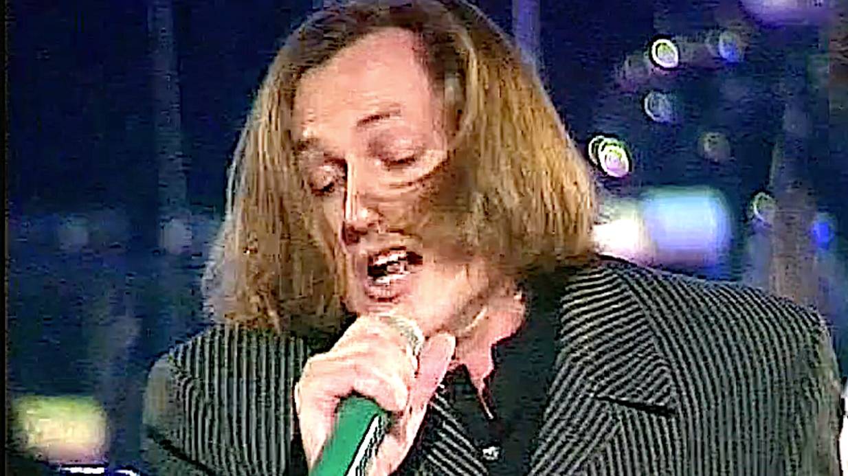 Если у кого-то были вопросы, за что АЛЛА ПУГАЧЕВА полюбила СЕРГЕЯ ЧЕЛОБАНОВА, то именно за это смотреть онлайн