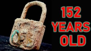 🔒 Замок 1871 Года Пролежал Под Водой 150 Лет! Что Я Нашёл Внутри — ШОК! 😱