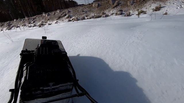 Добрались до старой разрушенной церкви на мотобуксировщиках