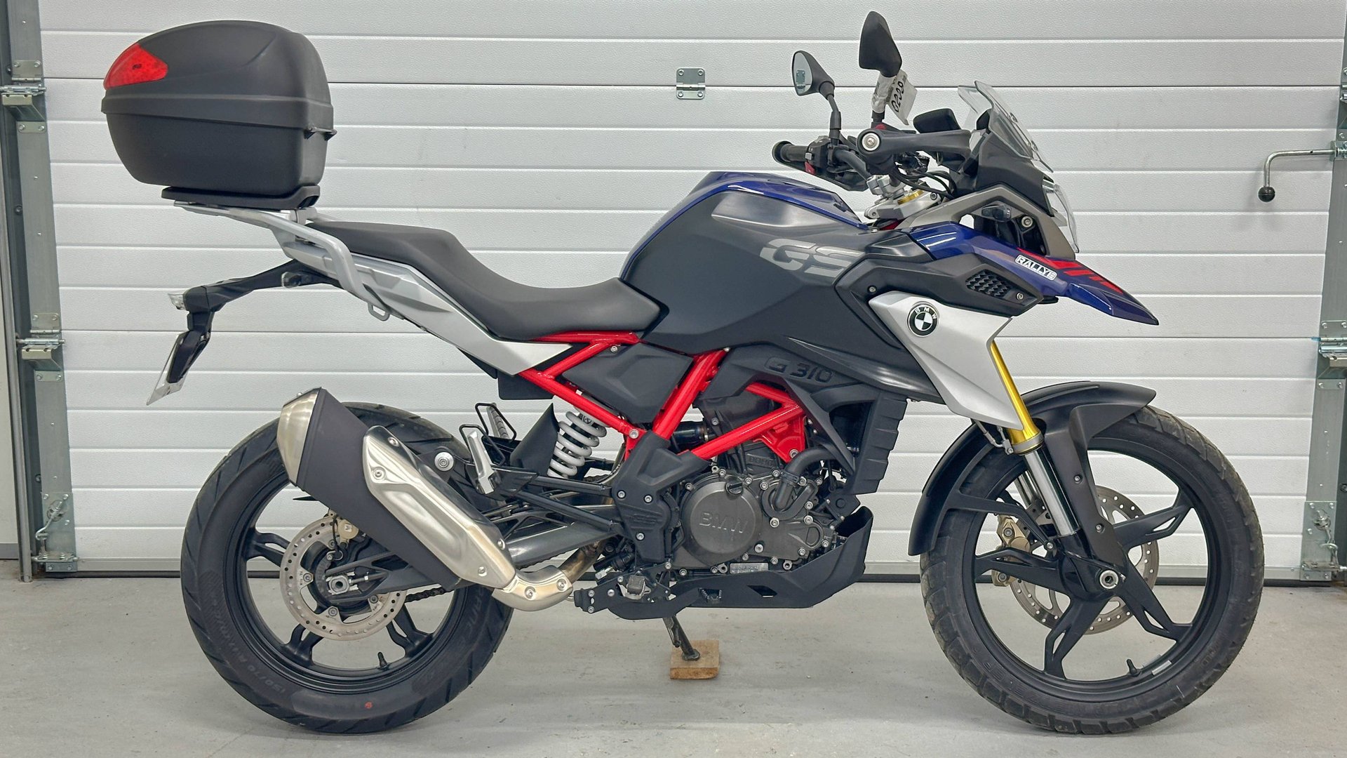 BMW G310GS - WB30G310XNRA30550 смотреть онлайн