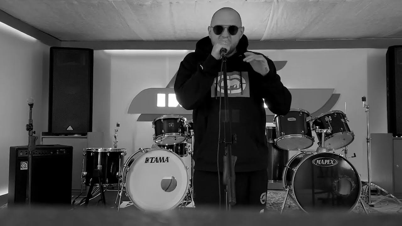 Артем Тото - Фонари да онлайн / Aha / Ma Maria / Растабойшан - Live смотреть онлайн