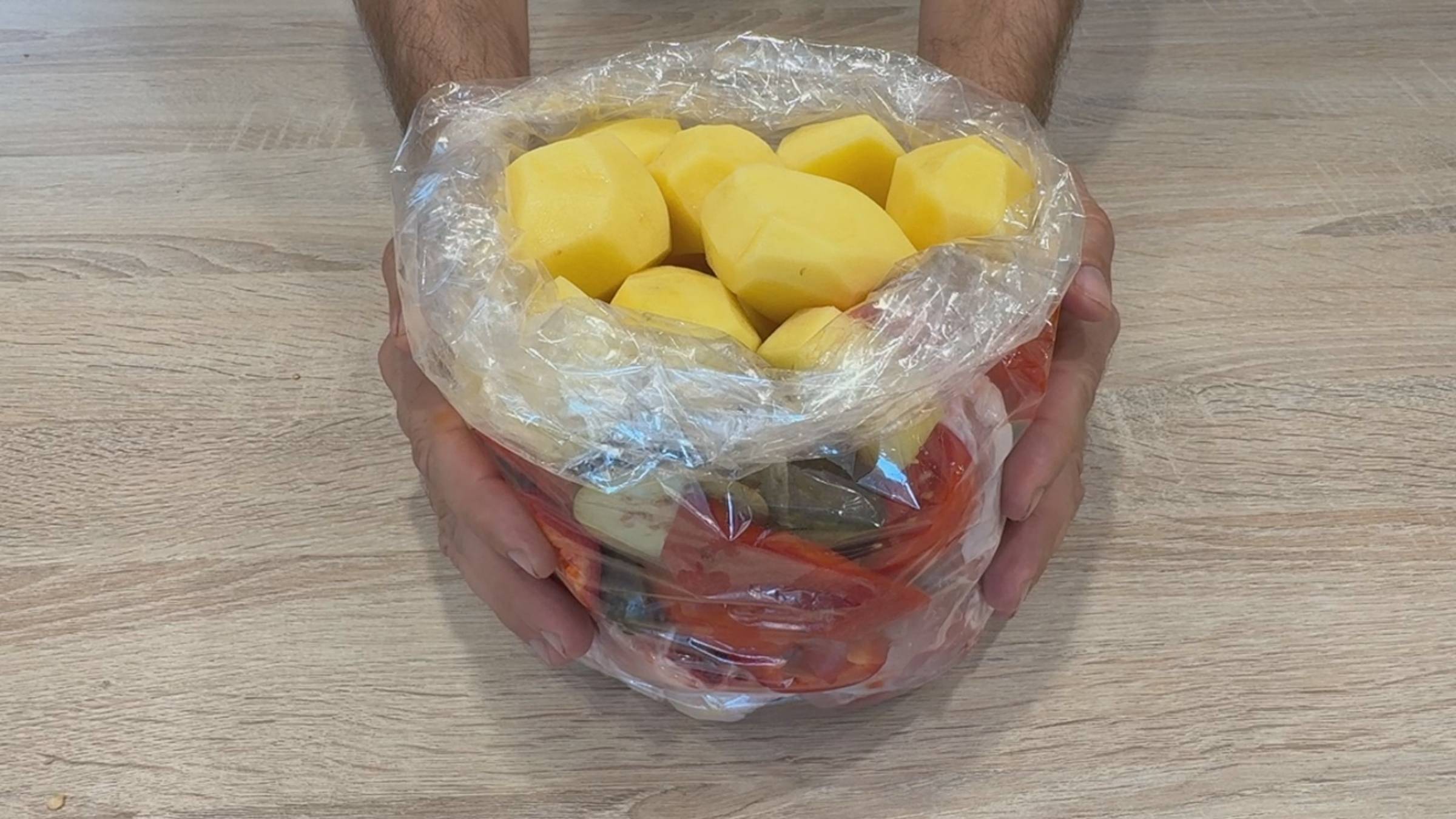 Как же ЭТО ВКУСНО! Просто СКЛАДЫВАЮ все в рукав и в ДУХОВКУ! Быстрый рецепт ужина смотреть онлайн