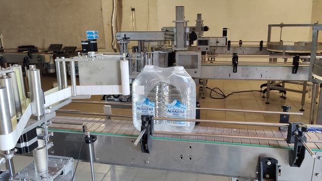 Наклеивание этикетки на упаковку - EtiKon.ru смотреть онлайн