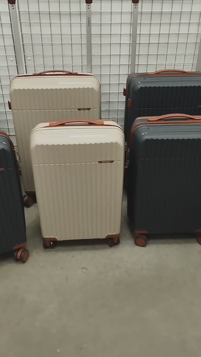 344-8050_чемоданы из полипропилена_ торговая марка_Valigetti смотреть онлайн