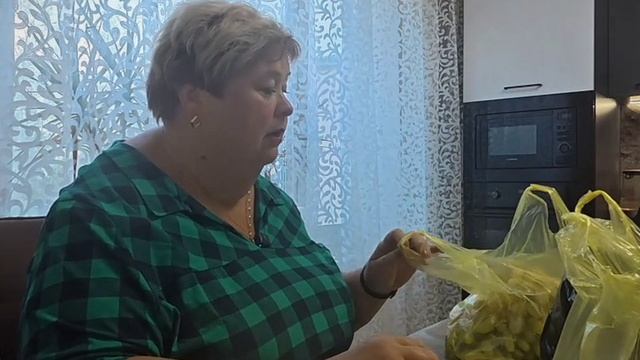 1000096635.mp4"Мычащая Уралочка: Обзор трэша"#обзор #уралочка смотреть онлайн