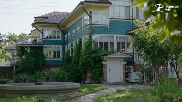 РОСТОВ, СИЛЬВУПЛЕ! / ROSTOV, S’IL VOUS PLAÎT!