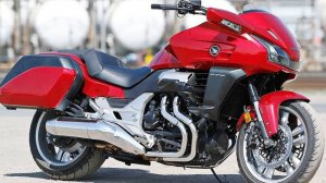 Honda CTX 1300  - НеоКруизер с V4 !