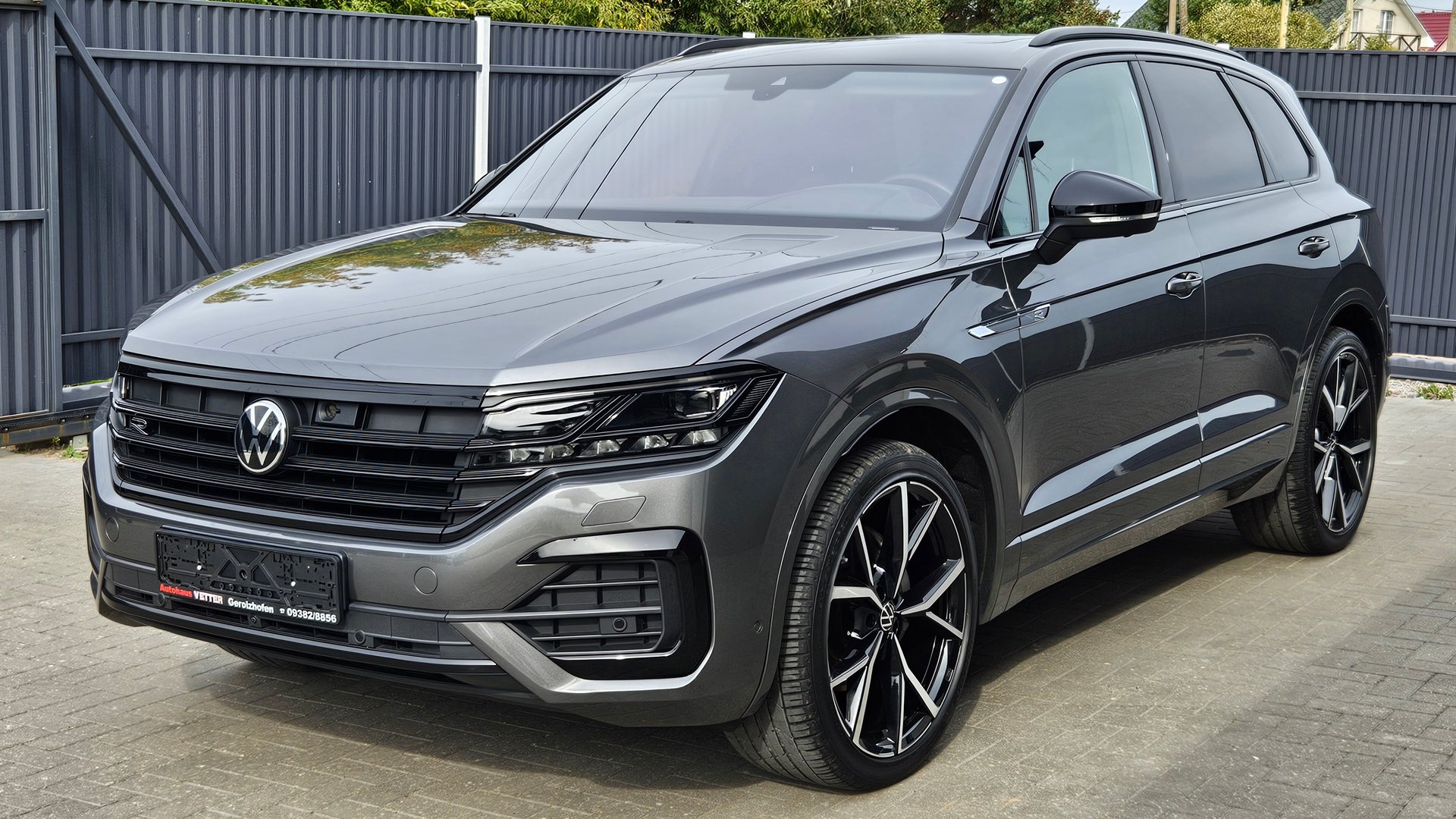 VW Touareg R-Line 2021! 3.0 TDI 286 hp 4Motion! Dynaudio, IQ.Light, панорама, cam360⁰, пневма, eAWS смотреть онлайн