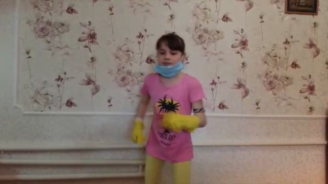 Самоизоляционная песня, 2020 год смотреть онлайн