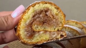 РУЛЕТ с яблочной начинкой за 15 минут...🍰🍏🍎☕😋 Рецепт в описании ✍️
