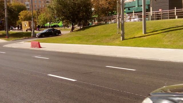 Поездка на трамвае под номером 90 с зарядной батареей. Показал три вокзала и метро Красносельская .