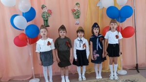 "Вместе с дедом на парад". Музыка и аранжировка: Обухова Елена Слова: Наталья Майданик