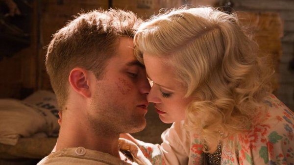 Воды слонам! Роберт Паттинсон, Риз Уизерспун (2011)