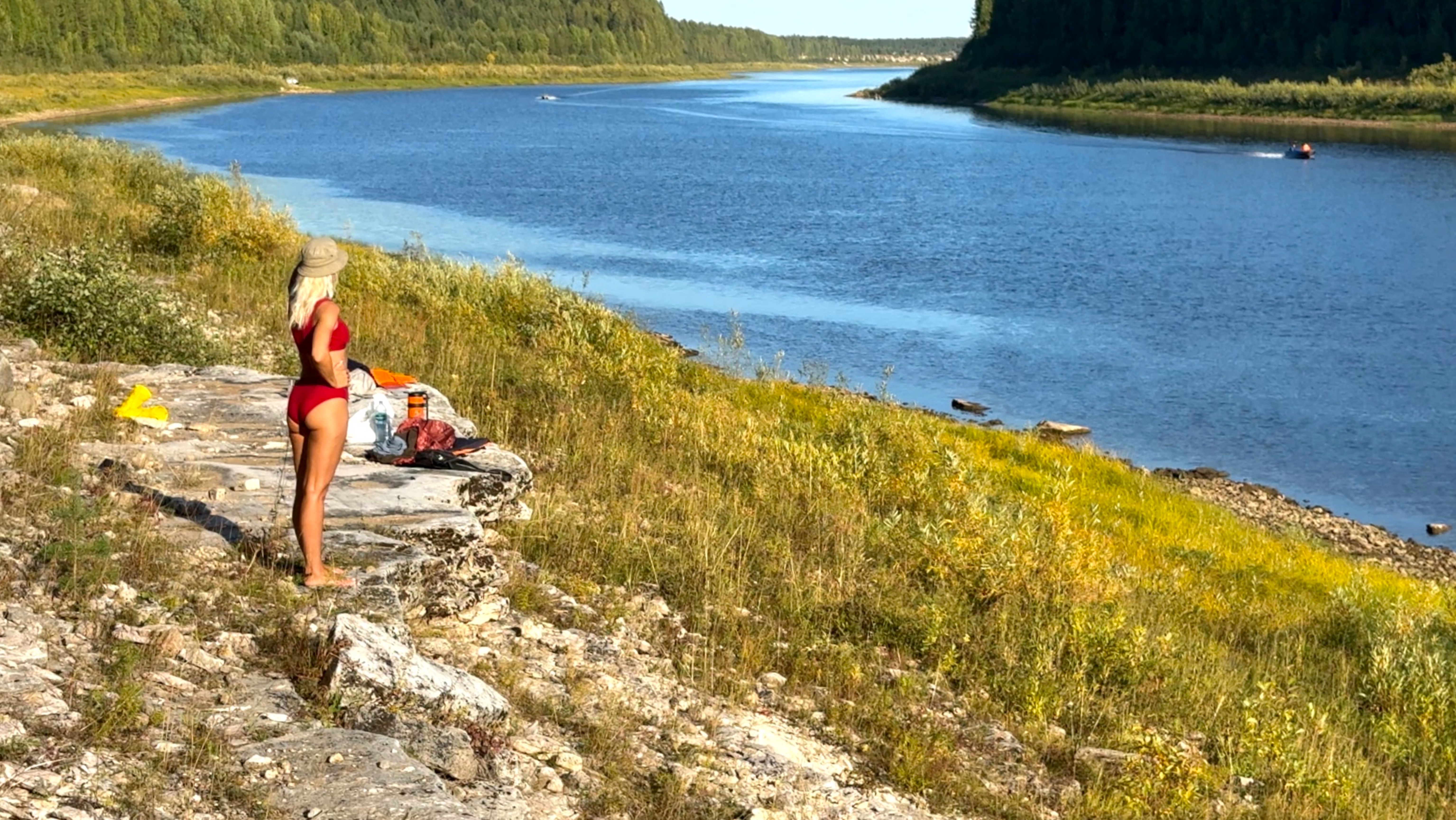Река Пинега. Изучаем берега тёплым сентябрьским деньком. смотреть онлайн