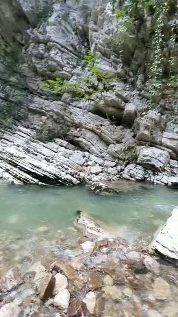 Река Хоста в среднем течении. смотреть онлайн