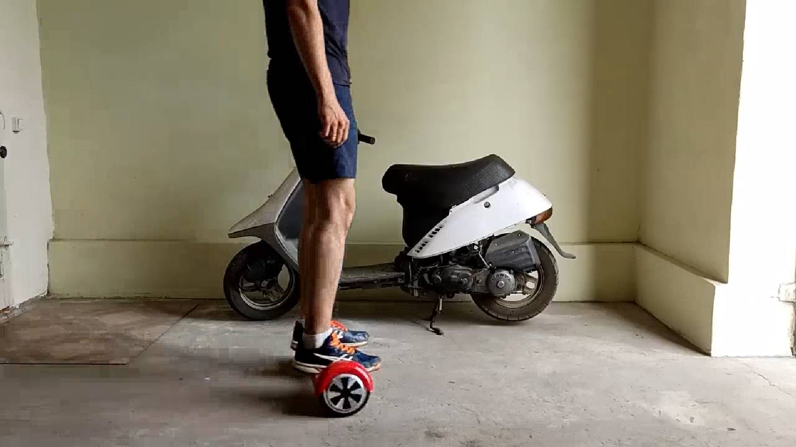 Электроскутер Honda Tact из гироскутера своими руками L Electricscooter Out Gyro