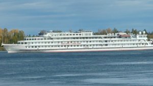 Сходила в парикмахерскую и неожиданно поехала в город.