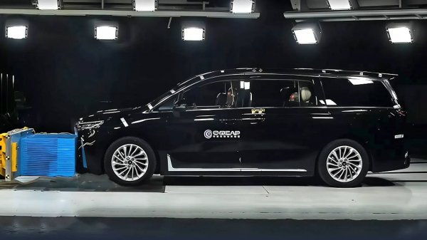 Краш-тест нового Voyah Dream от C-NCAP на CarMaps.Ru