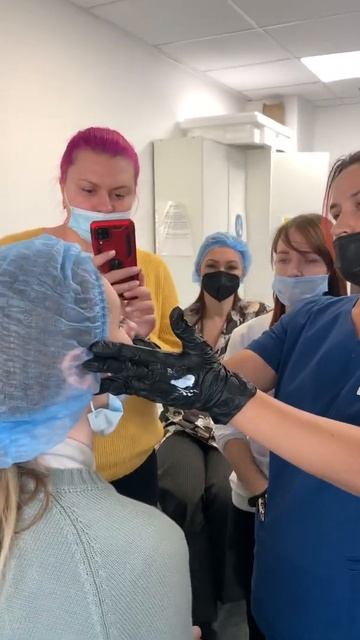 Курс МАСТЕР-СТИЛИСТ ПО ХУДОЖЕСТВЕННОМУ ОФОРМЛЕНИЮ БРОВЕЙ И РЕСНИЦ смотреть онлайн