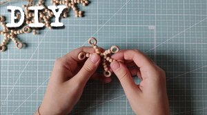 [DIY] Снежинка из деревянных бусин (вариант 3\3)