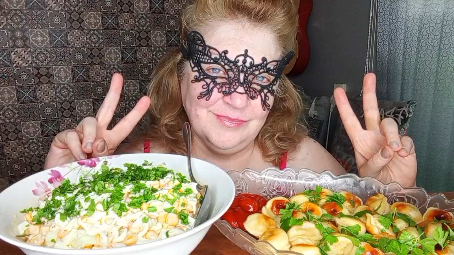 ОБЖОРЧИК ОТ ДУШИ"МУКБАНГ/ЕДАНАКАМЕРУ/ смотреть онлайн