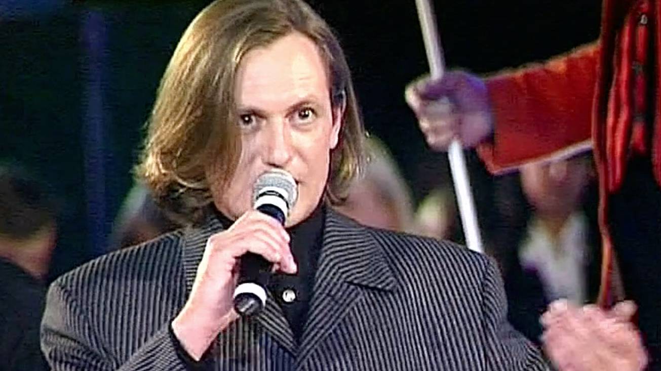 Почему СЕРГЕЙ ЧЕЛОБАНОВ по его словам, убежал из ИНТЕГРАЛА смотреть онлайн