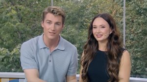 Ведущие "Интервидение 2025" Алексей Воробьев и Аида Гарифуллина в программе Доброе утро на Первом