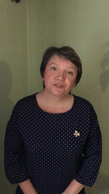 Видеопрочтение стихотворения «Мы стареем не от старости» смотреть онлайн