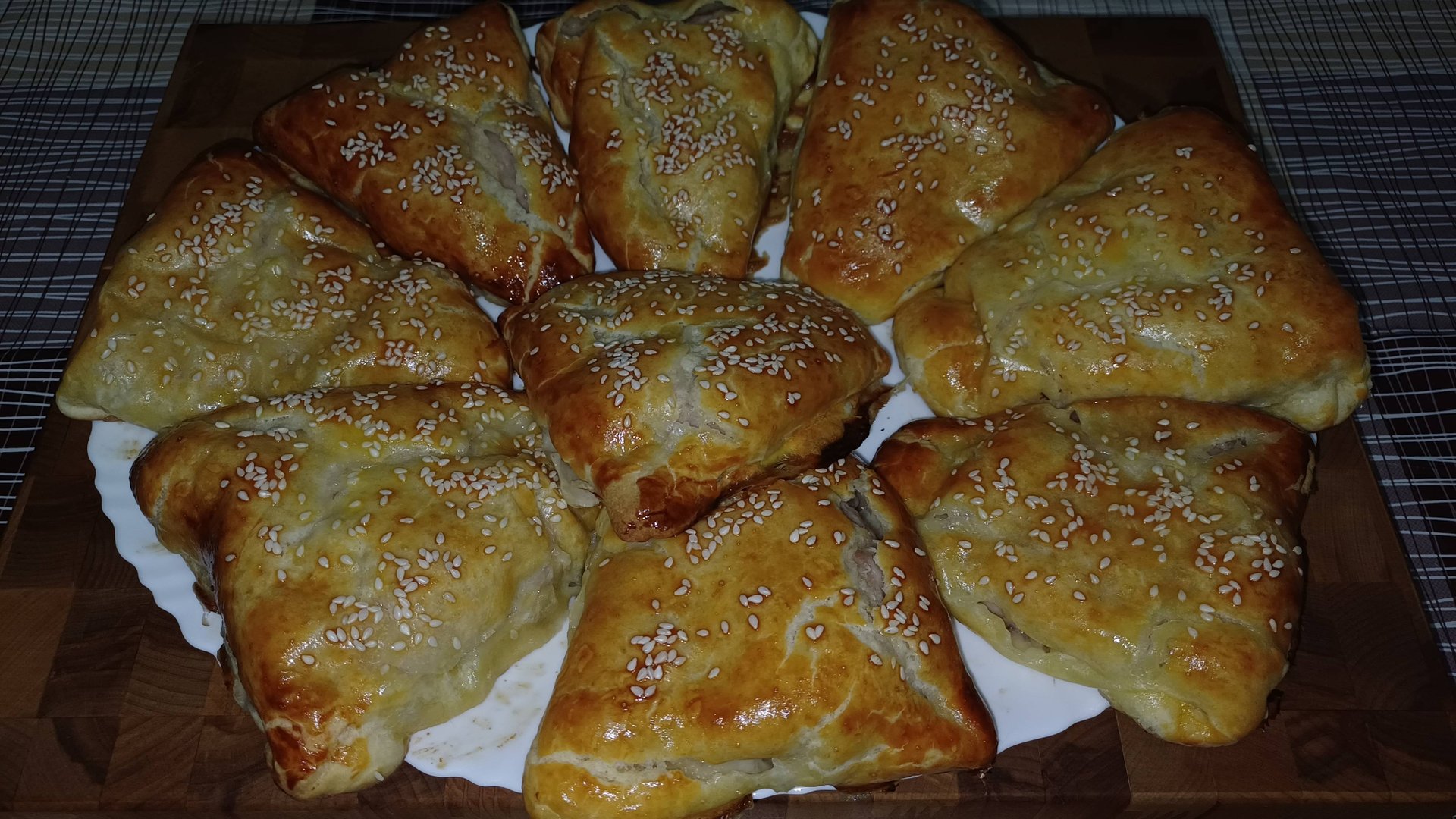 Самса из готового дрожжевого слоёного теста. смотреть онлайн