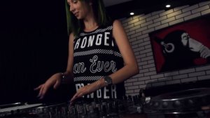 Miss Monique - MiMo Weekly Podcast #010 [Progressive House Mix]