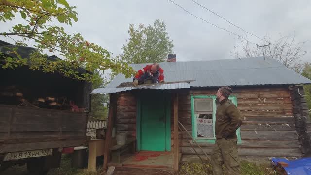 ЖИЗНЬ В ДЕРЕВНЕ. СОБИРАЕМ УРОЖАЙ. ТИХОЕ ДЕРЕВЕНСКОЕ СЧАСТЬЕ. БАТЯ ПРИШЁЛ НА ПОМОЩЬ. УБИРАЕМ ДВОР смотреть онлайн