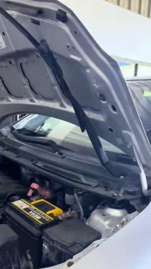 ­
🚘 И вот так еще бывает

Всем жалующимся на отсутствие газовых упоров под капотом или на крышке ба