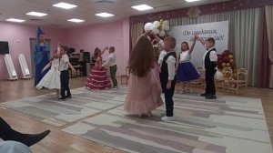 Вальс на выпускном в детском саду
