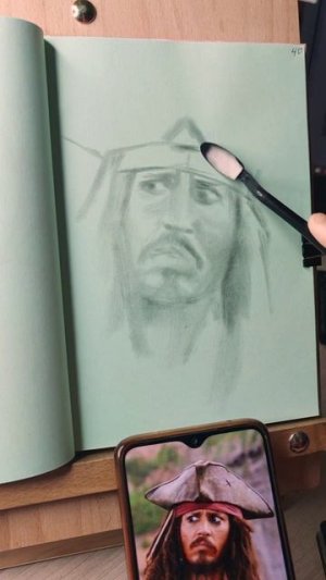 Я не буду смотреть "Пираты Карибского моря" без него.